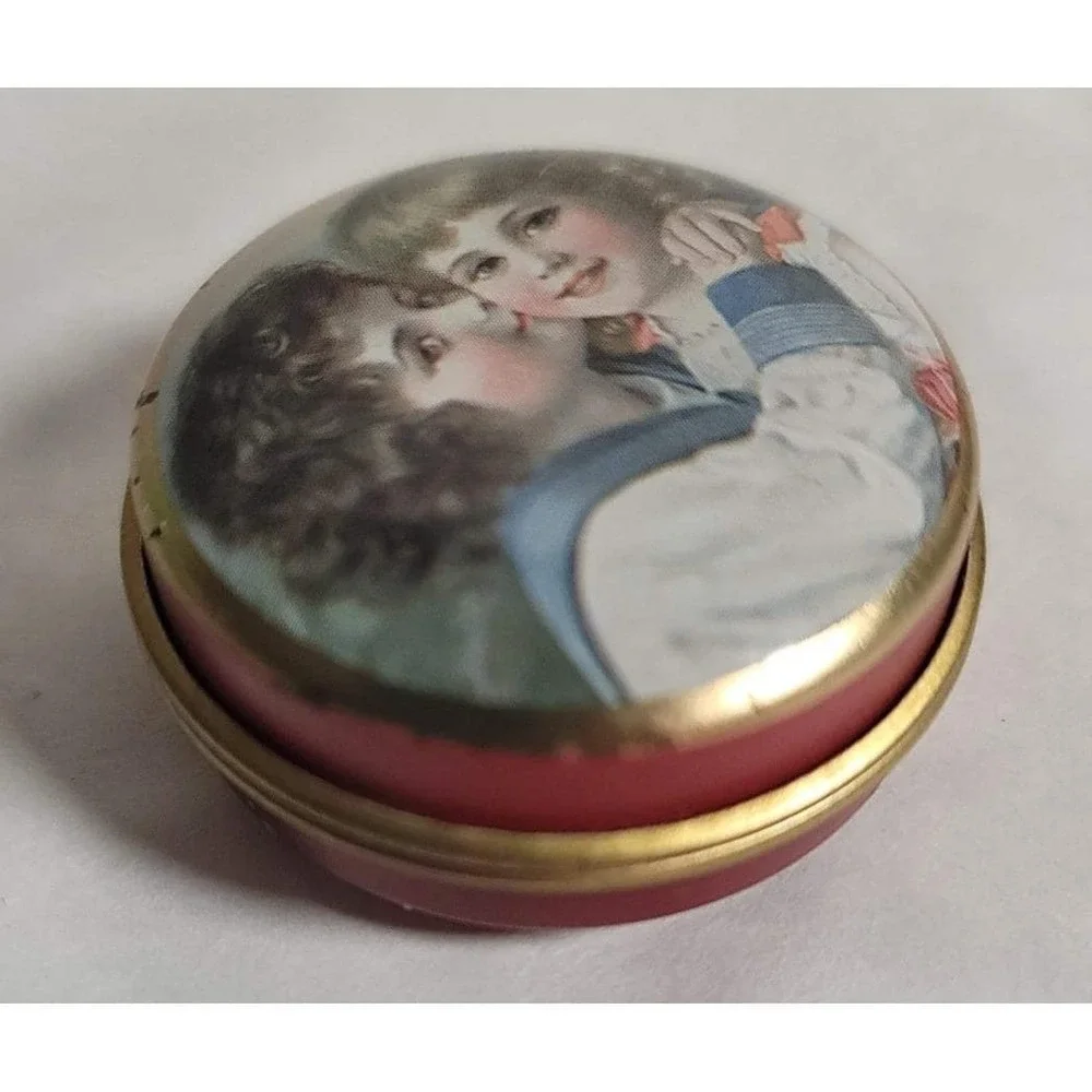 Small Victorian Children Round Metal Pill‎ Box Red Gold Tone Trinket Container